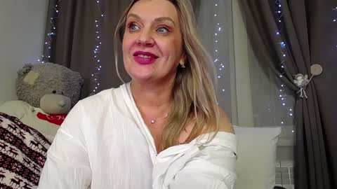 victoria50 online show from 2, 1, 2025