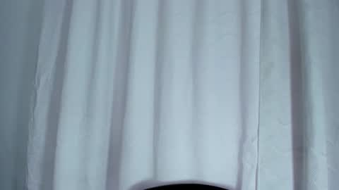 Snapshot of victoria_cooper3 chatting on 12, 9, 2025 valentina online show from 12, 9, 2025