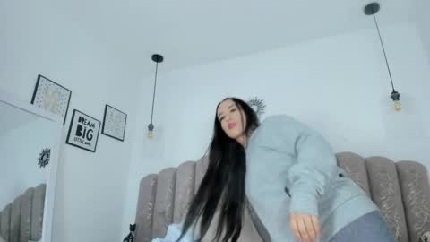 Snapshot of victoria_cooper3 chatting on 14, 9, 2025 valentina online show from 14, 9, 2025