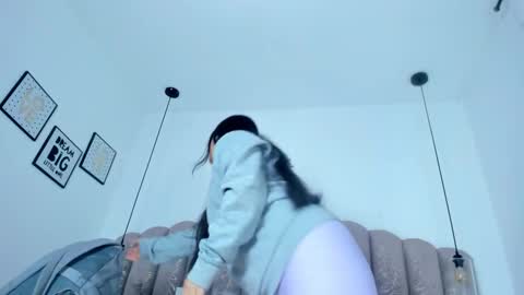 Snapshot of victoria_cooper3 chatting on 28, 9, 2025 valentina online show from 28, 9, 2025