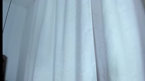 Snapshot of victoria_cooper3 chatting on 8, 10, 2025 valentina online show from 8, 10, 2025