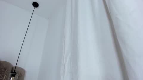 Snapshot of victoria_cooper3 chatting on 18, 10, 2025 valentina online show from 18, 10, 2025