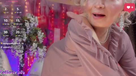 Snapshot of victoria_dior chatting on 14, 6, 2026 diorvictoria9 online show from 14, 6, 2026