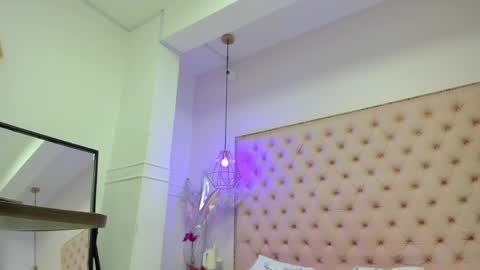 victoria_kitt online show from 7, 6, 2026
