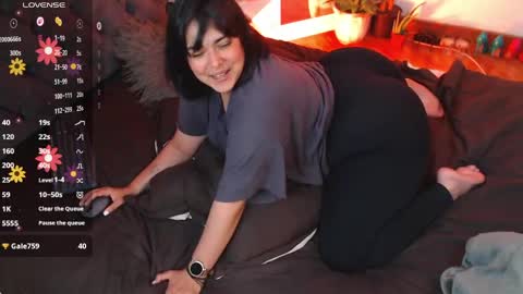 Snapshot of victoria_monteroo chatting on 31, 5, 2026 Call me Vic online show from 31, 5, 2026