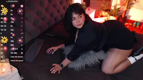 Snapshot of victoria_monteroo chatting on 9, 6, 2026 Call me Vic online show from 9, 6, 2026