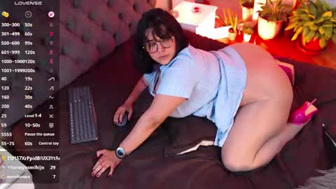 Snapshot of victoria_monteroo chatting on 22, 6, 2026 Call me Vic online show from 22, 6, 2026
