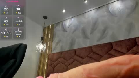 Vicky  online show from 16, 7, 2026