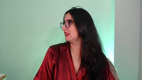 Victoria online show from 24, 2, 2025