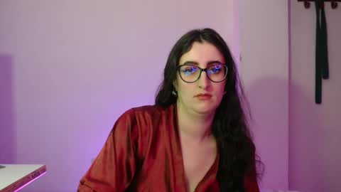 Victoria online show from 25, 10, 2025