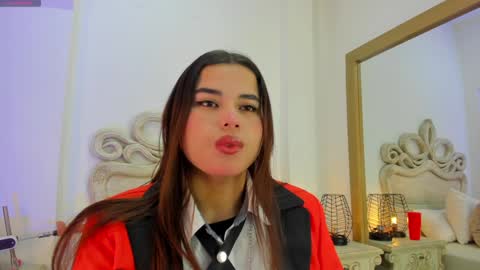 Snapshot of victoria_vallejo chatting on 18, 1, 2025 victoria  online show from 18, 1, 2025