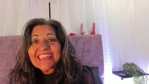 victoriaa_anderson_ online show from 8, 4, 2026