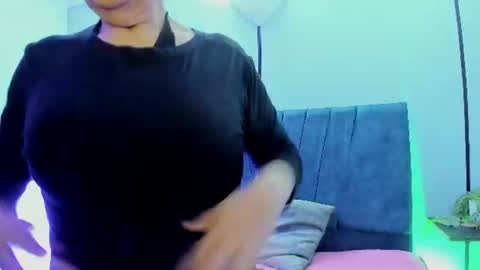 victoriaa_anderson_ online show from 26, 6, 2026