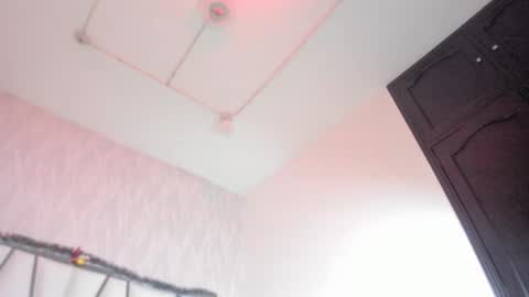 Victoria Sofia online show from 5, 12, 2025