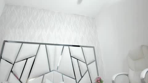 Victoria Sofia online show from 8, 3, 2026