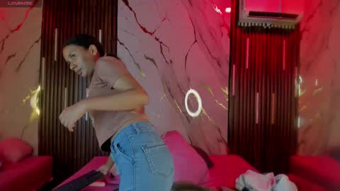 Snapshot of victoriaduarte chatting on 3, 11, 2025 Victoria online show from 3, 11, 2025