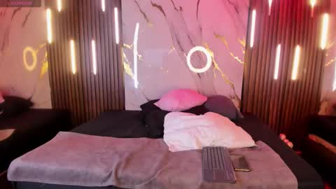 Snapshot of victoriaduarte chatting on 5, 11, 2025 Victoria online show from 5, 11, 2025