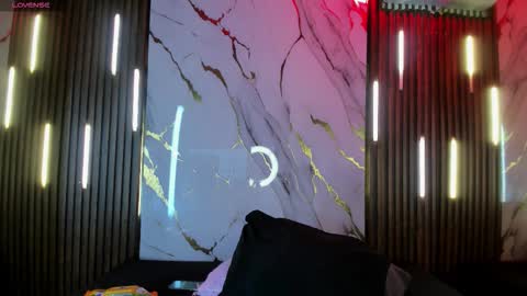 Snapshot of victoriaduarte chatting on 6, 11, 2025 Victoria online show from 6, 11, 2025