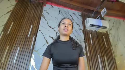 Snapshot of victoriaduarte chatting on 20, 12, 2025 Victoria online show from 20, 12, 2025