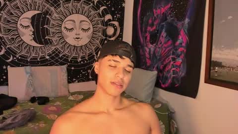 Snapshot of victorino_jhonson chatting on 27, 12, 2024 Victorino Jhonson online show from 27, 12, 2024