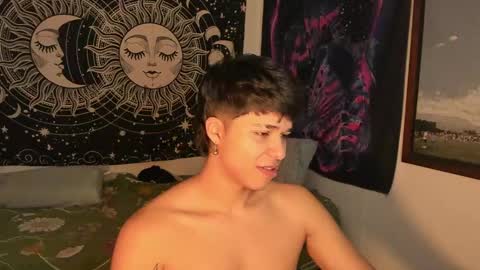 Snapshot of victorino_jhonson chatting on 5, 1, 2025 Victorino Jhonson online show from 5, 1, 2025