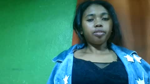 Snapshot of vierge28430 chatting on 29, 6, 2026 vierge28430 online show from 29, 6, 2026