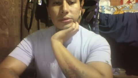 Snapshot of viernes1010 chatting on 24, 11, 2025 viernes1010 online show from 24, 11, 2025