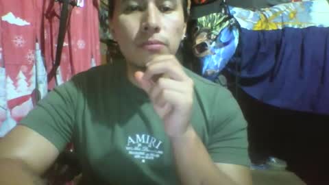 Snapshot of viernes1010 chatting on 25, 11, 2025 viernes1010 online show from 25, 11, 2025