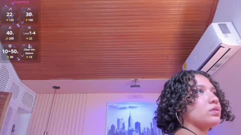Snapshot of viiolett_lee chatting on 23, 1, 2025 Viiolett online show from 23, 1, 2025