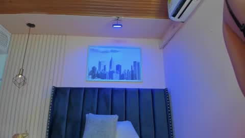 Snapshot of viiolett_lee chatting on 25, 1, 2025 Viiolett online show from 25, 1, 2025