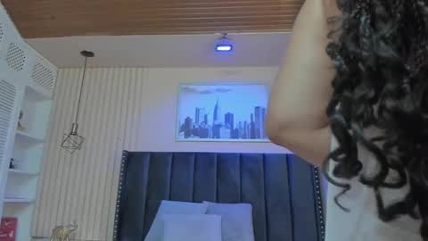 Snapshot of viiolett_lee chatting on 27, 2, 2025 Viiolett online show from 27, 2, 2025