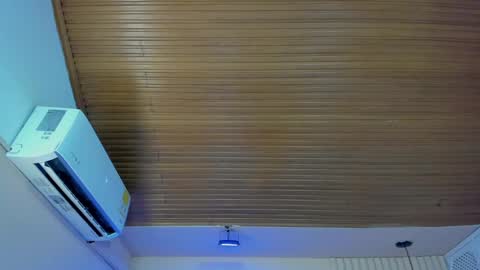 Snapshot of viiolett_lee chatting on 5, 10, 2025 Viiolett online show from 5, 10, 2025