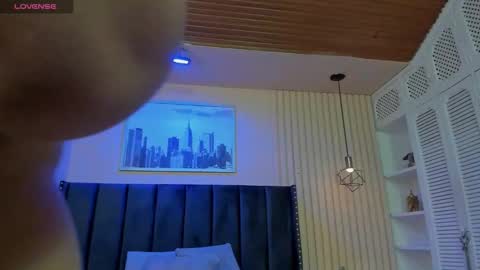 Snapshot of viiolett_lee chatting on 8, 10, 2025 Viiolett online show from 8, 10, 2025