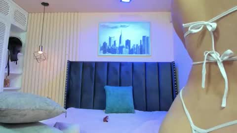 Viiolett online show from 8, 3, 2026