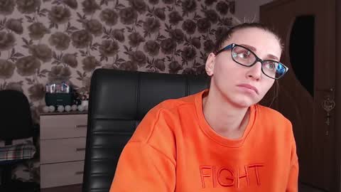 Snapshot of vikaericka chatting on 13, 12, 2024 Vika online show from 13, 12, 2024