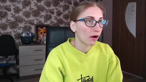 Snapshot of vikaericka chatting on 9, 2, 2025 Vika online show from 9, 2, 2025