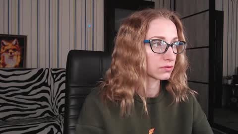 Snapshot of vikaericka chatting on 8, 3, 2025 Vika online show from 8, 3, 2025