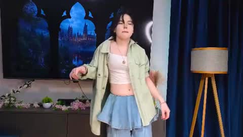 Hinata online show from 4, 8, 2026