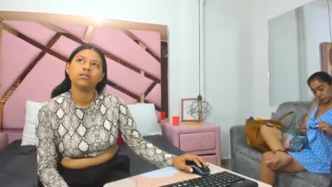 vikiTomson online show from 28, 1, 2025