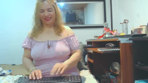 VIKKKTORIAAA online show from 4, 2, 2025