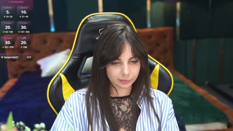 Snapshot of viktoria_storm chatting on 15, 1, 2025 Alisa online show from 15, 1, 2025