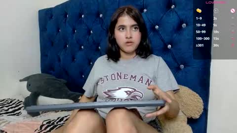 Snapshot of vikysexy28 chatting on 1, 3, 2026 vikysexy28 online show from 1, 3, 2026