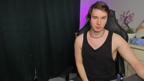 Vincent Strong online show from 5, 11, 2025