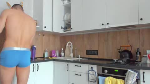 Vincent.  uncut 18cm online show from 12, 3, 2025