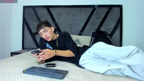 Snapshot of vincenthunter chatting on 28, 12, 2024 Vincent online show from 28, 12, 2024