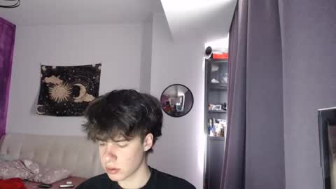 Snapshot of vinnie_06 chatting on 12, 3, 2025 vinnie online show from 12, 3, 2025