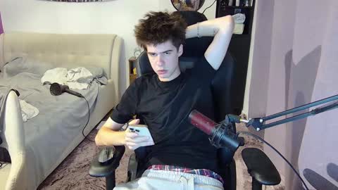 Snapshot of vinnie_06 chatting on 11, 9, 2025 vinnie online show from 11, 9, 2025