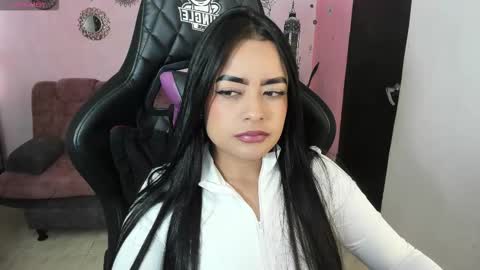 Daniela online show from 25, 11, 2025