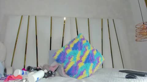 violeet_gray online show from 12, 11, 2025