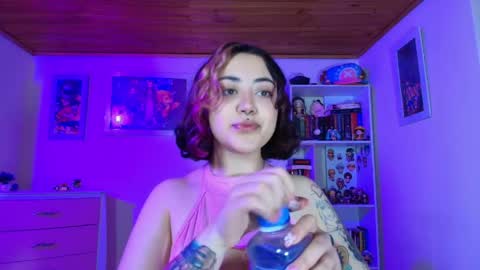 violet online show from 7, 4, 2026